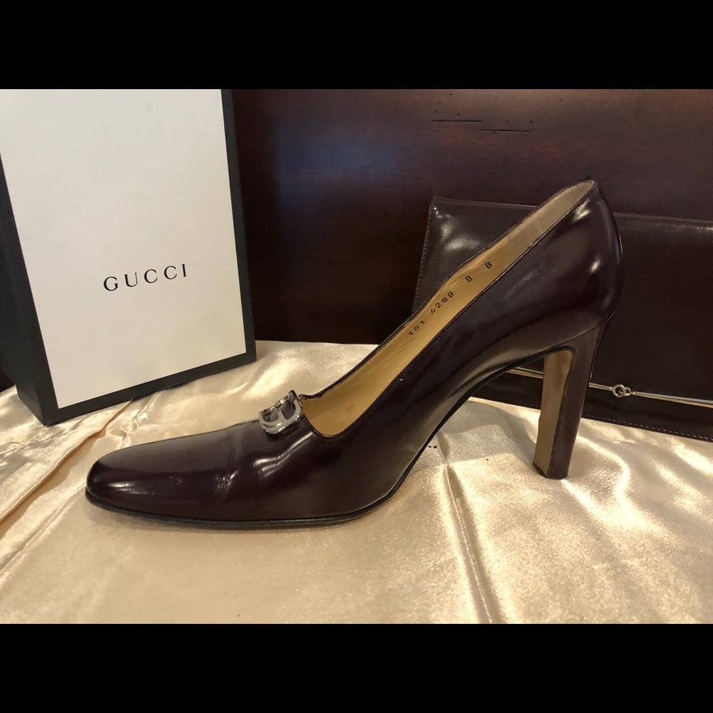 GUCCI Size 8 True Wine Pump w/ Silver hardware